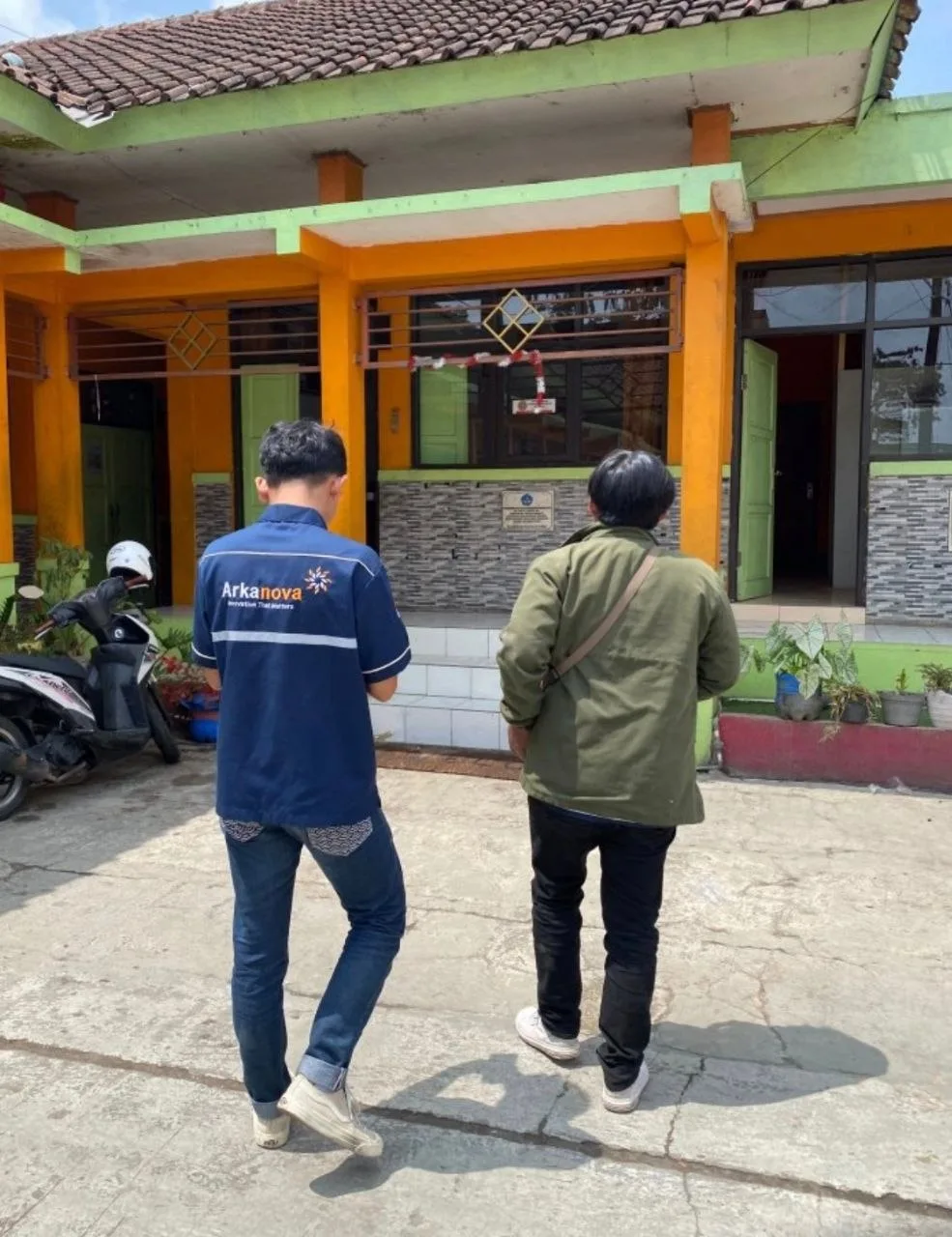 Kunjungan tim marketing dan direksi ke sekolah - foto 10